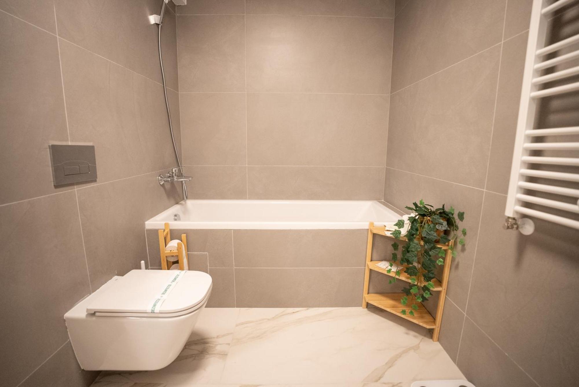 The Level Sanctuary: Free Parking & Netflix Leilighet Bucureşti Eksteriør bilde